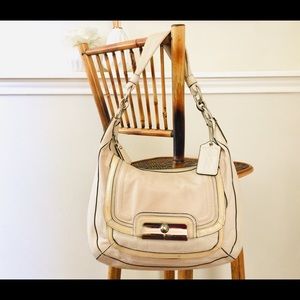 ✨ Coach hobo handbag; shoulder purse; handheld bag